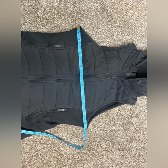 LULULEMON Vest - Picture 8 of 8
